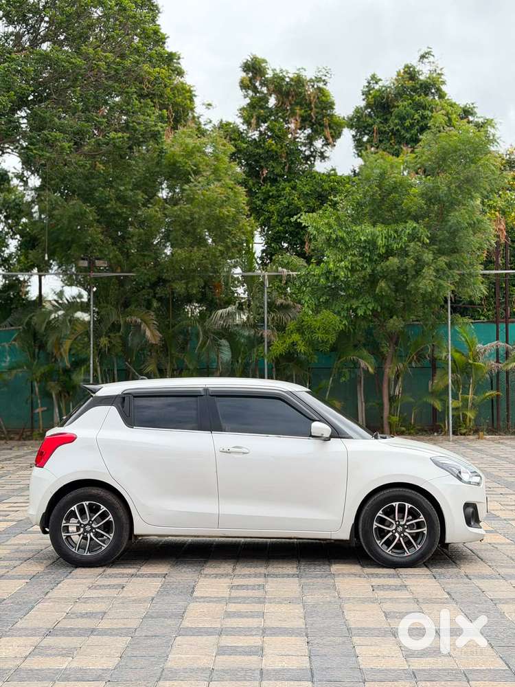 Maruti Suzuki Swift 1.3 Zxi, 2020, Petrol