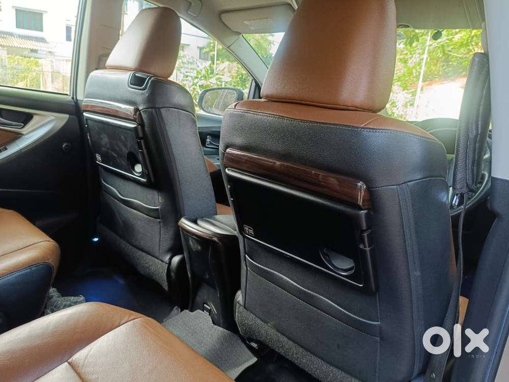 Toyota Innova Crysta 2.8 At Touring Sport, 2016, Diesel