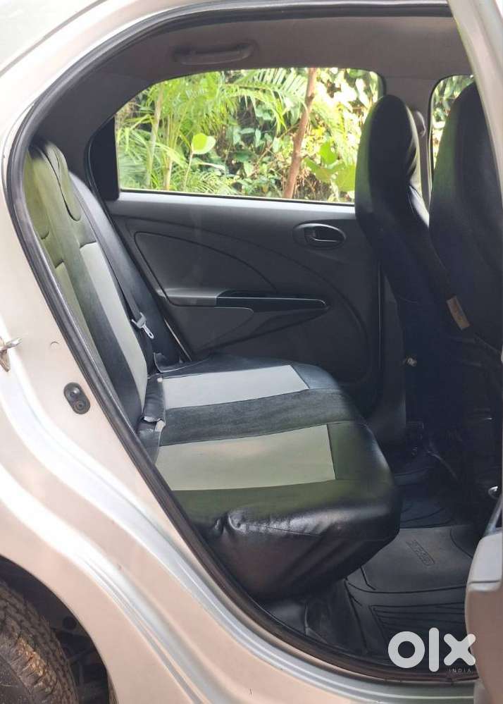 Toyota Etios 2010-2012 G, 2011, Petrol