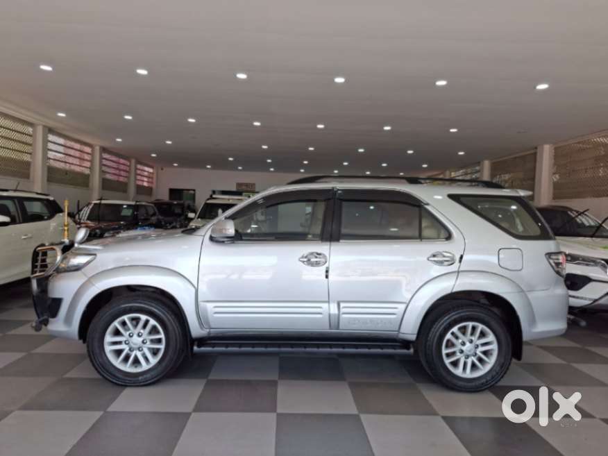 Toyota Fortuner 3.0 4x2 Mt, 2012, Diesel