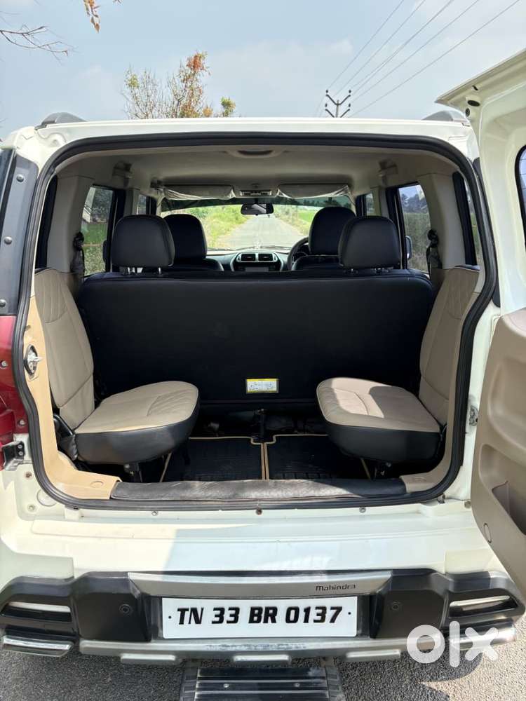 Mahindra Tuv 300 T10 Opt, 2018, Diesel