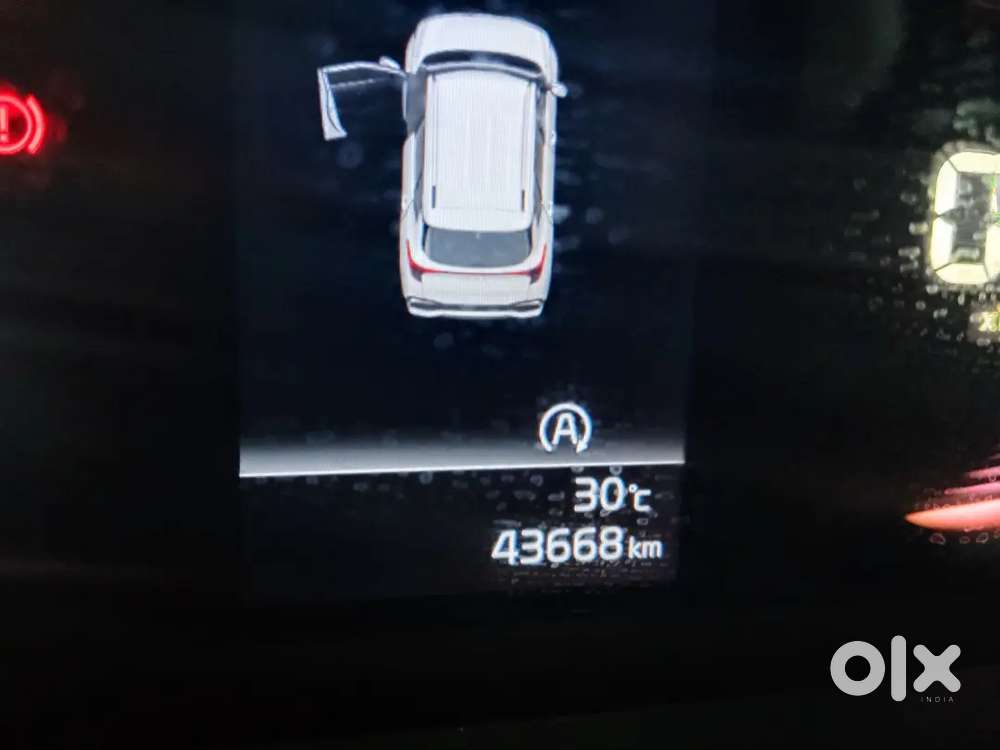 Kia Carens 2024 Petrol 42600 Km Driven Immediate Sale