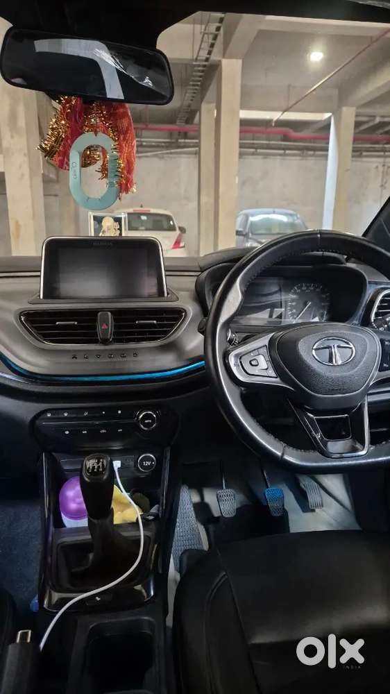 Tata Altroz Petrol 2022 Manual