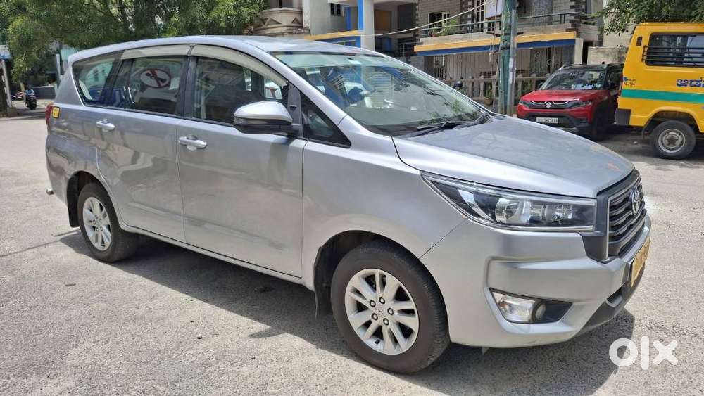 Toyota Innova Crysta 2.4 G Mt, 2023, Diesel