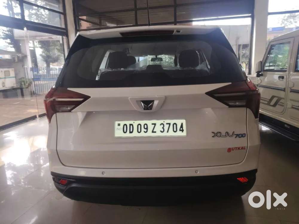 Mahindra Xuv700 Petrol Mt 2025 (7 Str)