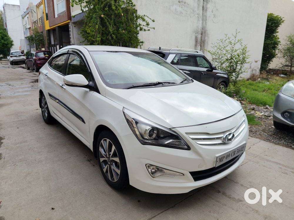 Hyundai Verna 1.6 Crdi Sx Option, 2015, Diesel