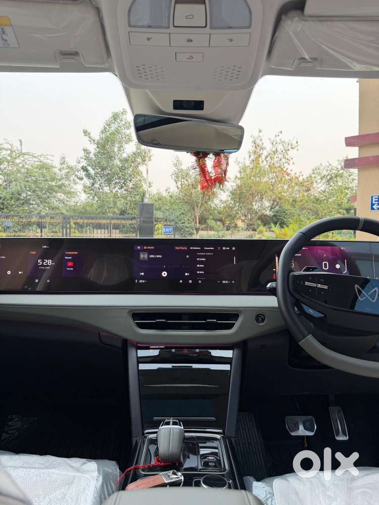 Mahindra Xev 9e Pack Three (top Model), 2025, Electric