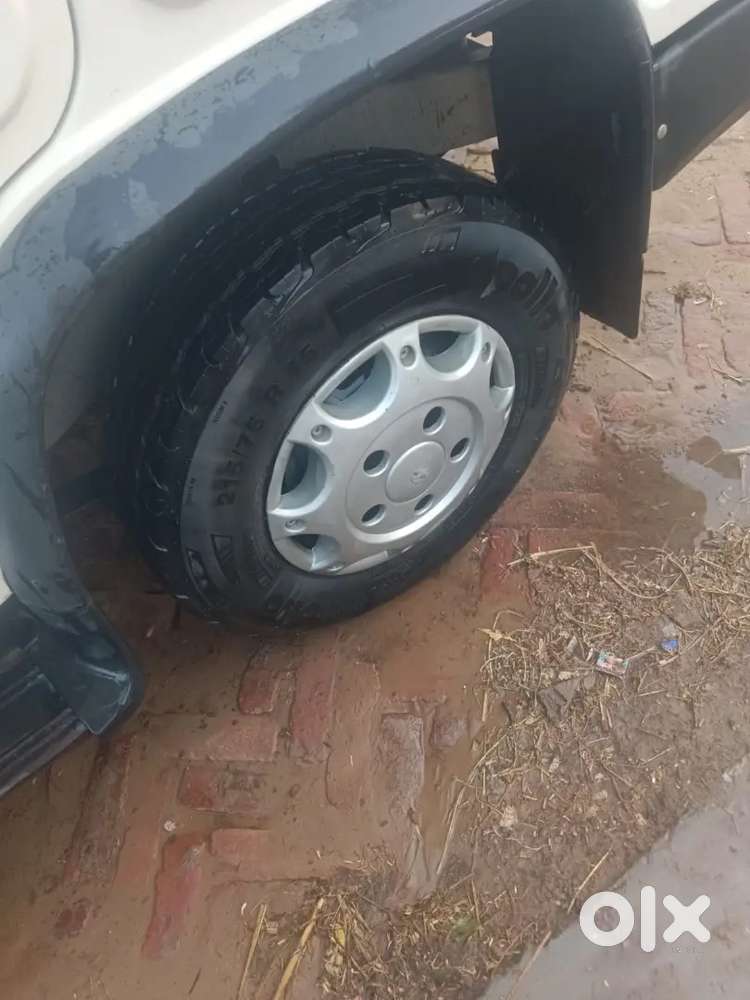 Mahindra Bolero Neo 2016