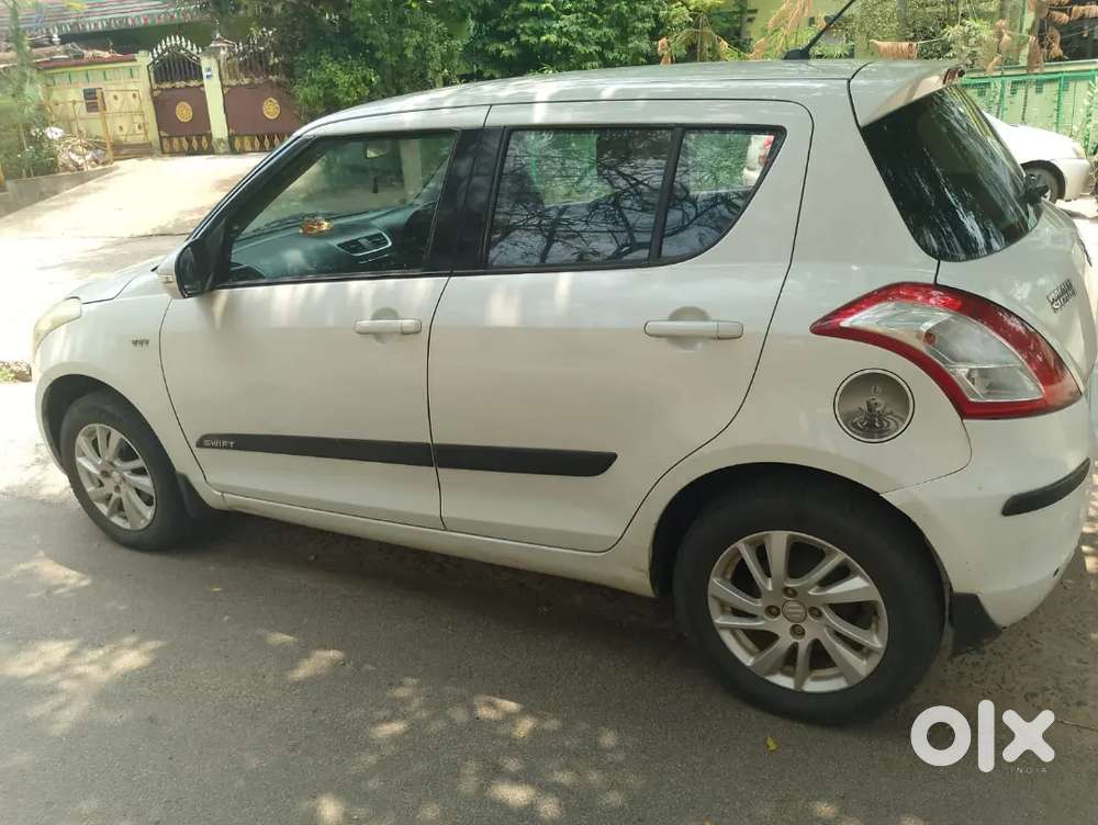 Maruti Suzuki Swift 2012 Petrol 70000 Km Driven