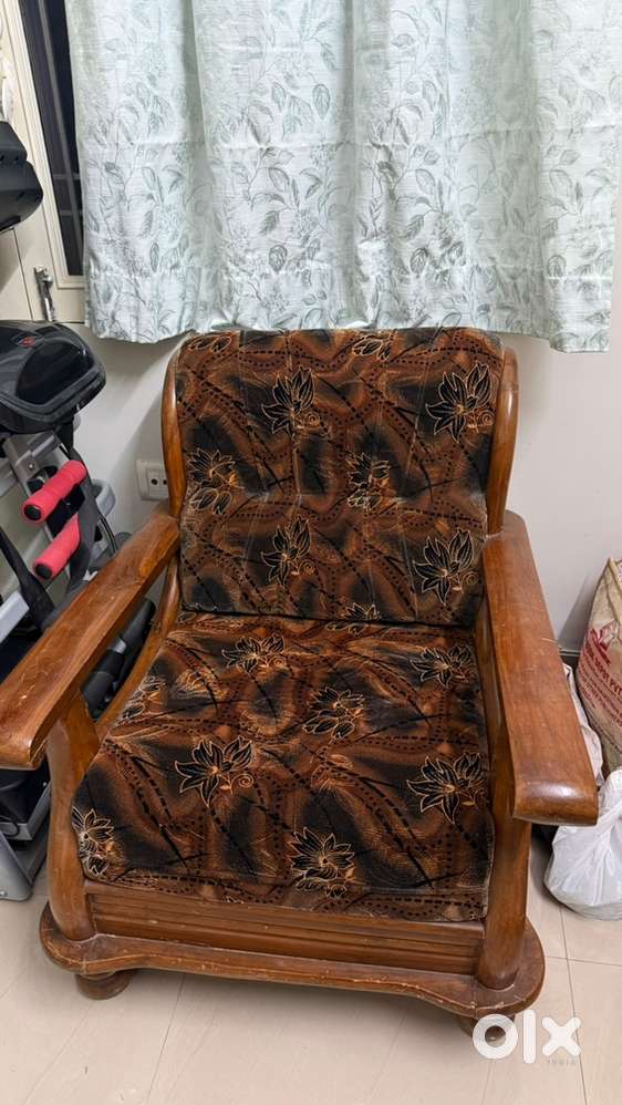 5 Seater Sofa Set | Wooden Sofa | 5 Seater Living Room Sofa | Used Sof