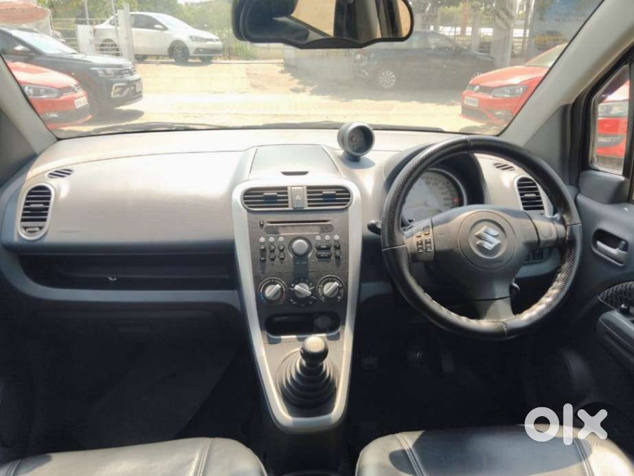 Maruti Suzuki Ritz Zxi, 2013, Petrol