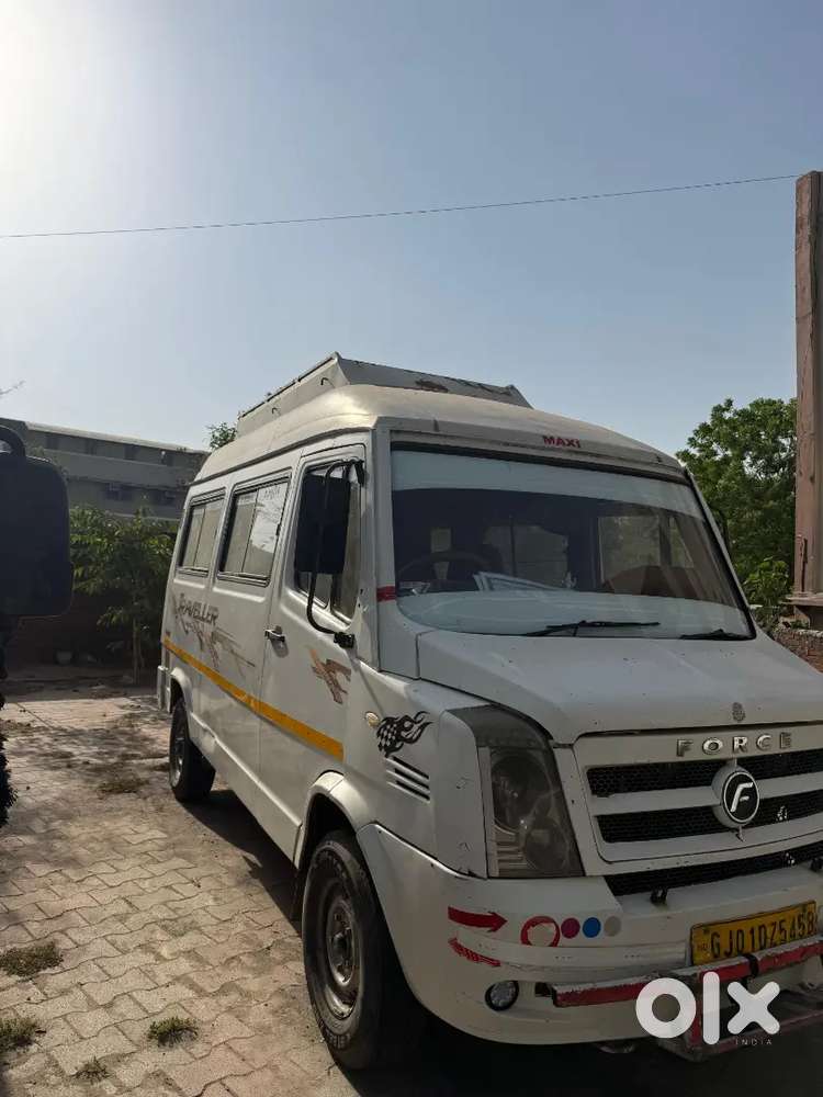 Force Motor 12 Seater Ac Good Condition