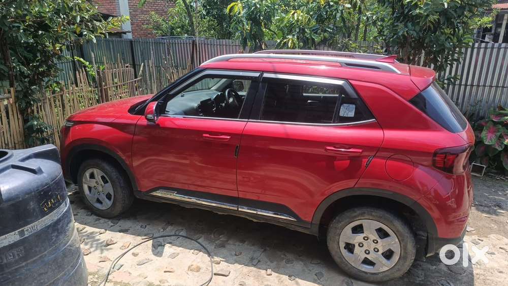 Hyundai Venue Petrol 2021