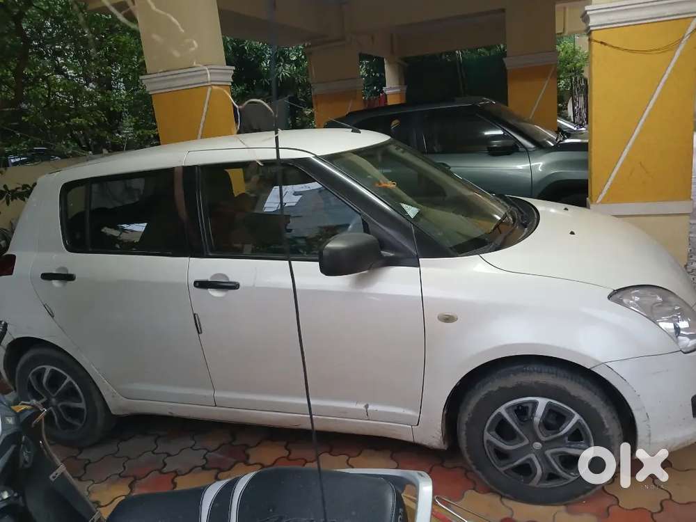 Maruti Suzuki Swift 2010 Petrol 100000 Km Driven