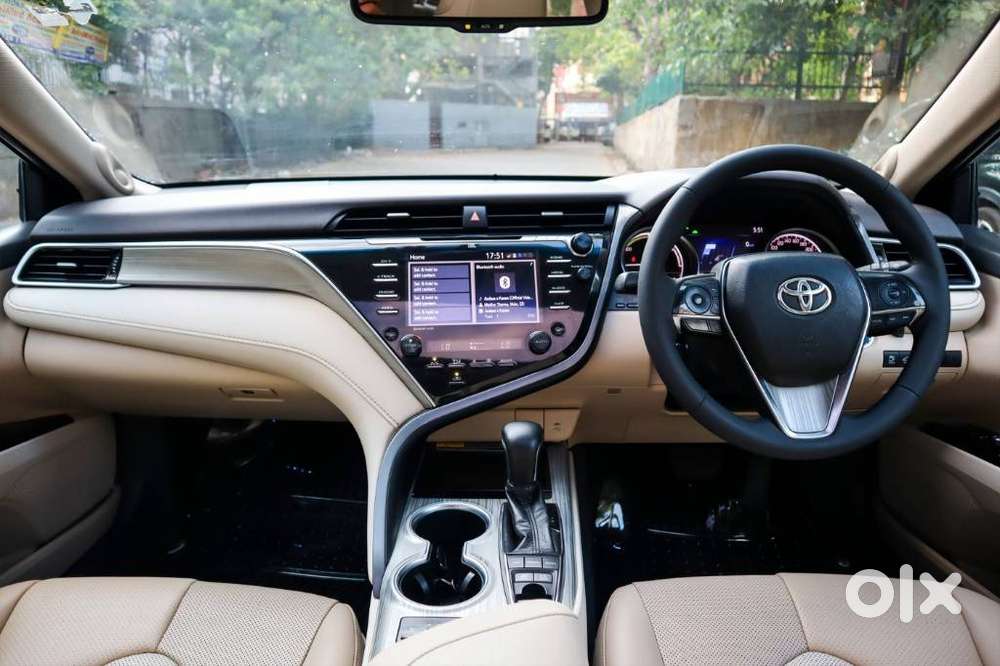 Toyota Camry Hybrid, 2020, Petrol