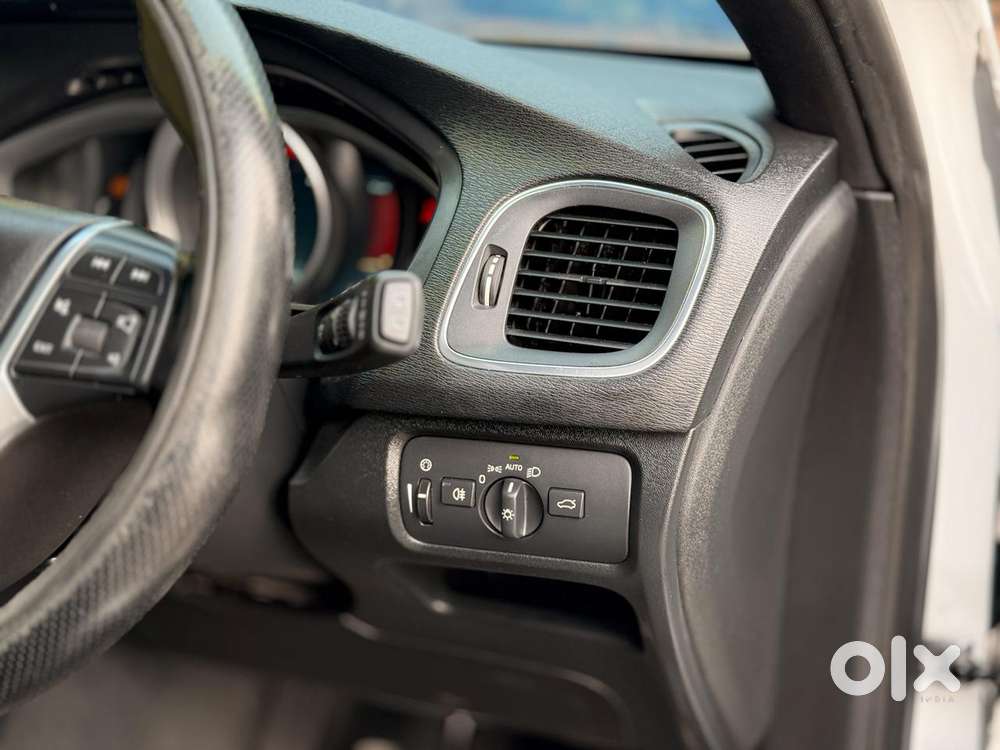 Volvo V40 D3, 2015, Diesel