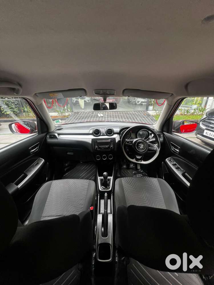 Maruti Suzuki Swift Vvt Zxi, 2018, Petrol