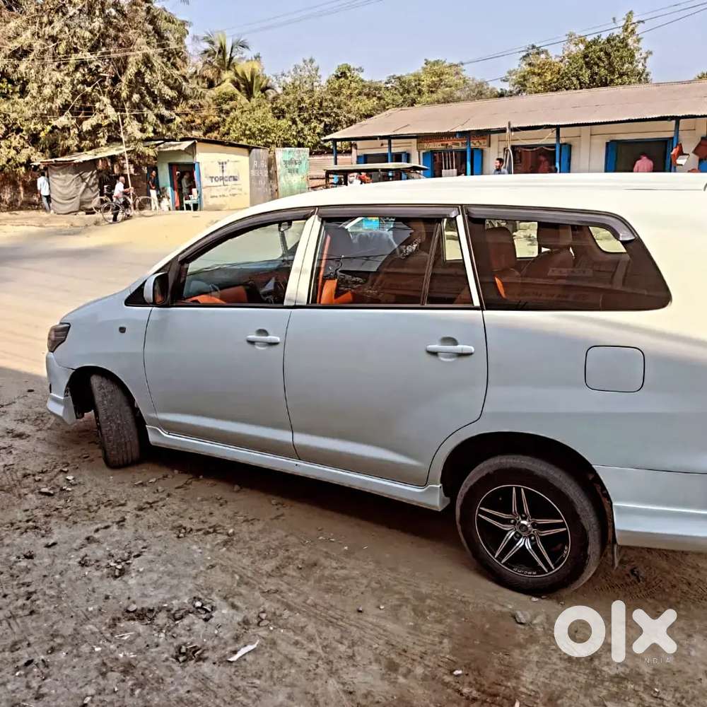 Toyota Innova 2016 Diesel 149000 Km Driven