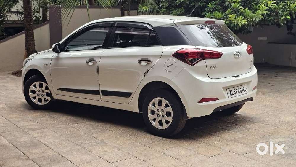 Hyundai I20 Petrol Era, 2016, Petrol