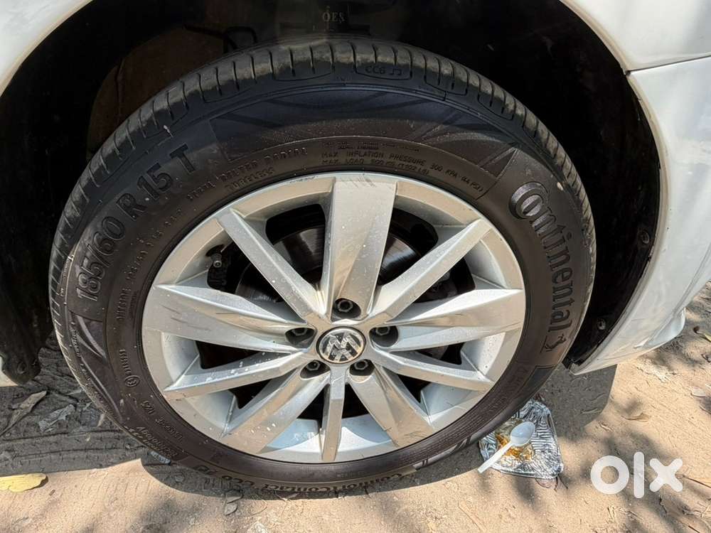 Volkswagen Polo Petrol 2016