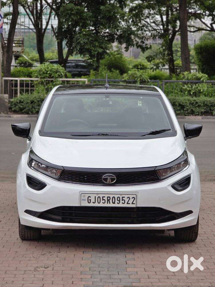 Tata Altroz 1.2 Xm Plus, 2022, Petrol