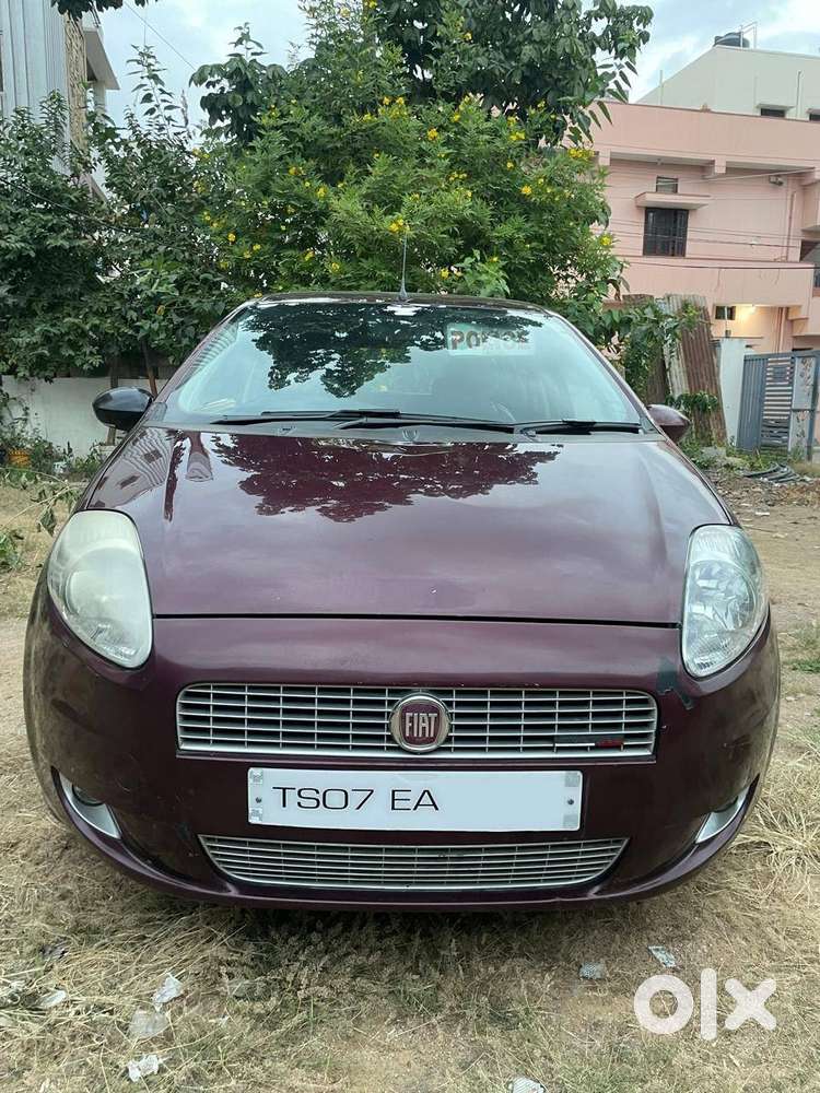 Fiat Grande Punto 1.3 Multijet Diesel | 2014 | 110000 Km | ₹200000