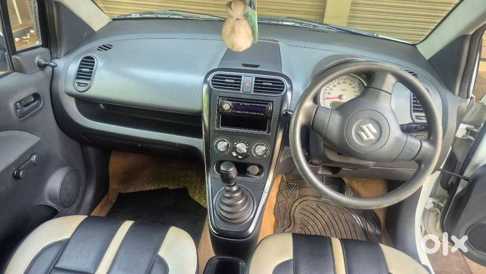 Maruti Suzuki Ritz Lxi, 2012, Petrol