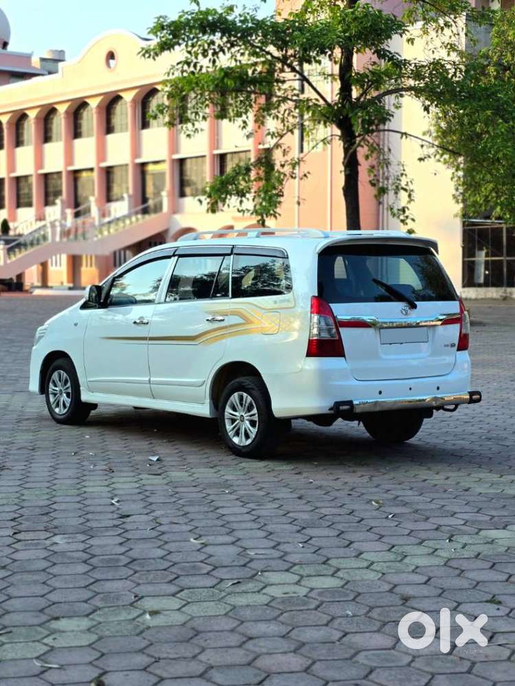 Toyota Innova 2.5 G (diesel) 8 Seater, 2014, Diesel