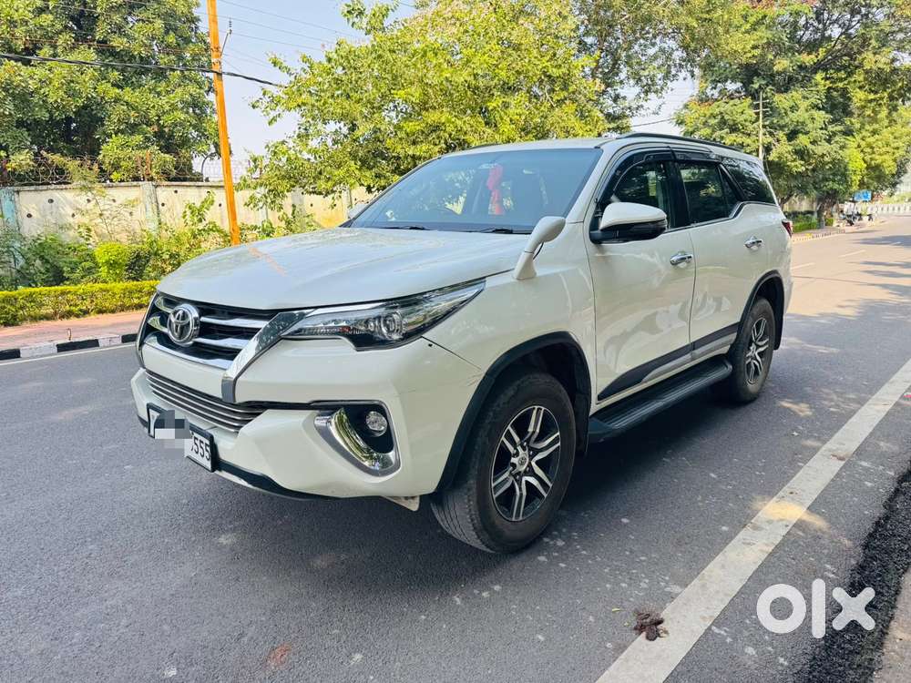 Toyota Fortuner [2021-ongoing] 2.8 2wd Diesel Mt, 2020, Diesel