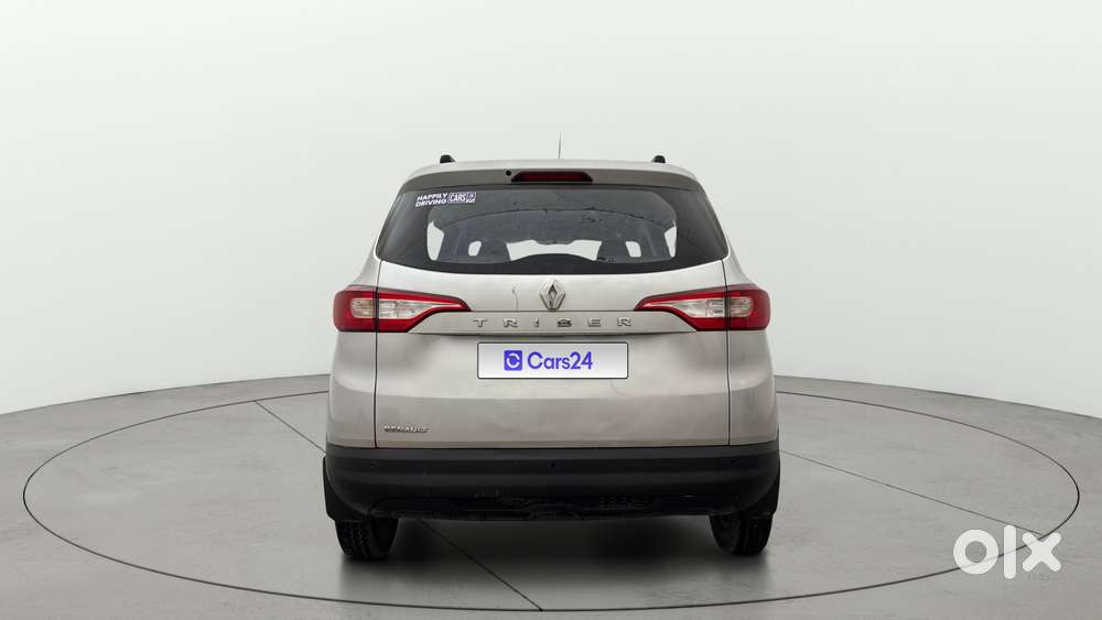 Renault Triber Rxl, 2022, Petrol