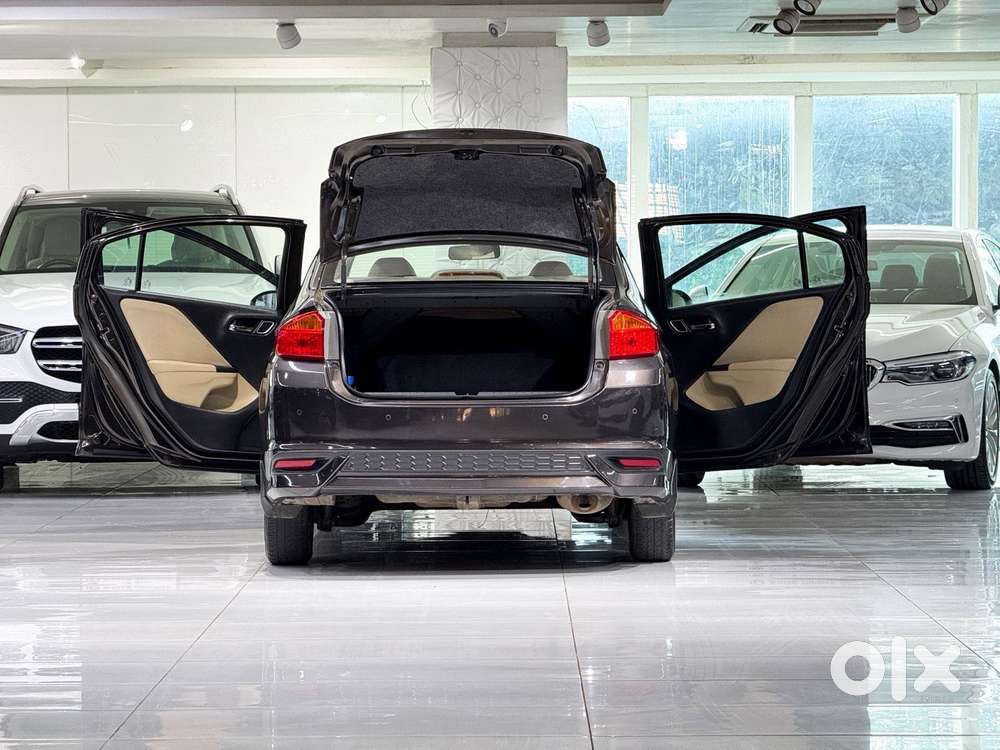Honda City 1.5 V Cvt I-vtec Mt, 2022, Petrol