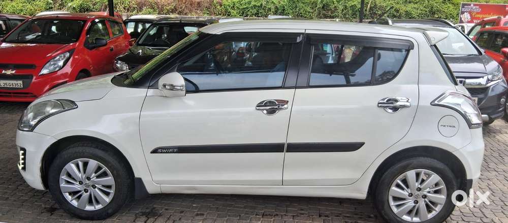 Maruti Suzuki Swift Vvt Zxi, 2015, Petrol