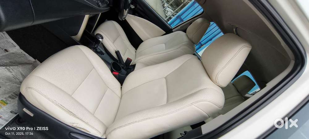 Toyota Innova Crysta 2.8z Automatic, 2016, Diesel