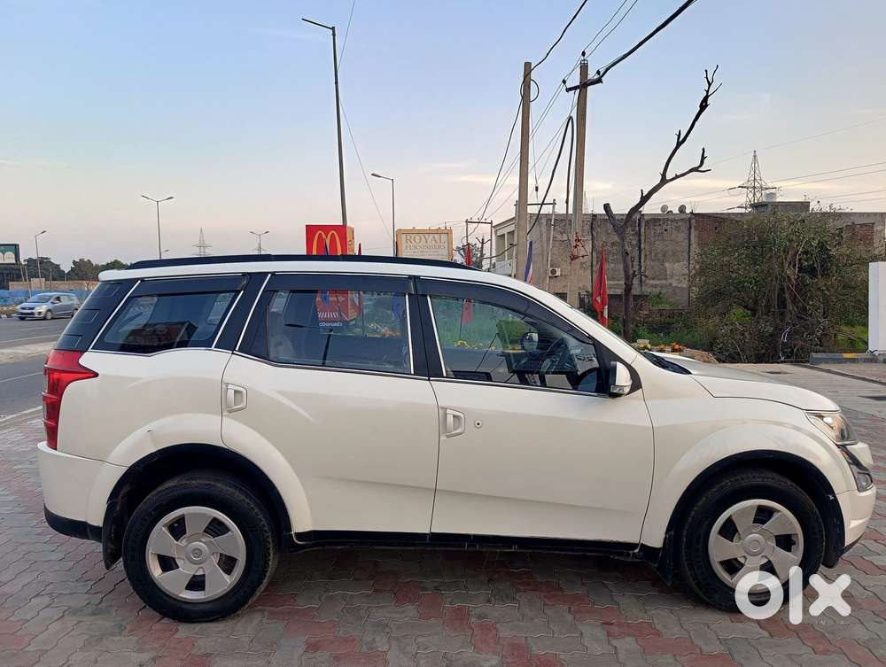 Mahindra Xuv500 At W6 2wd, 2017, Diesel