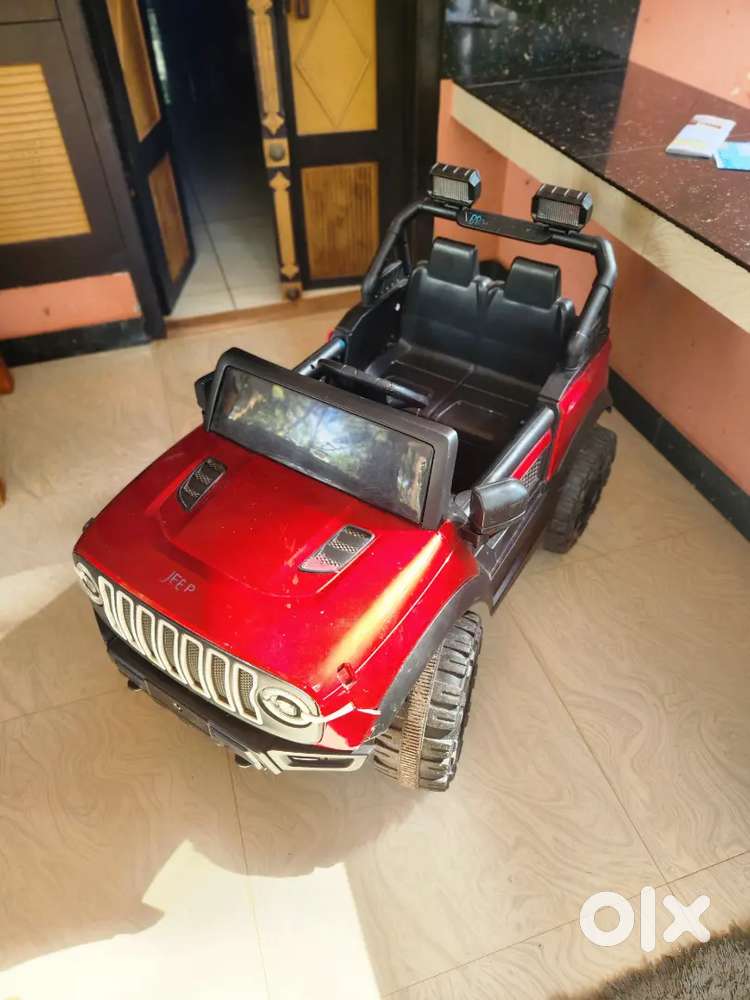 Kids electric toy car