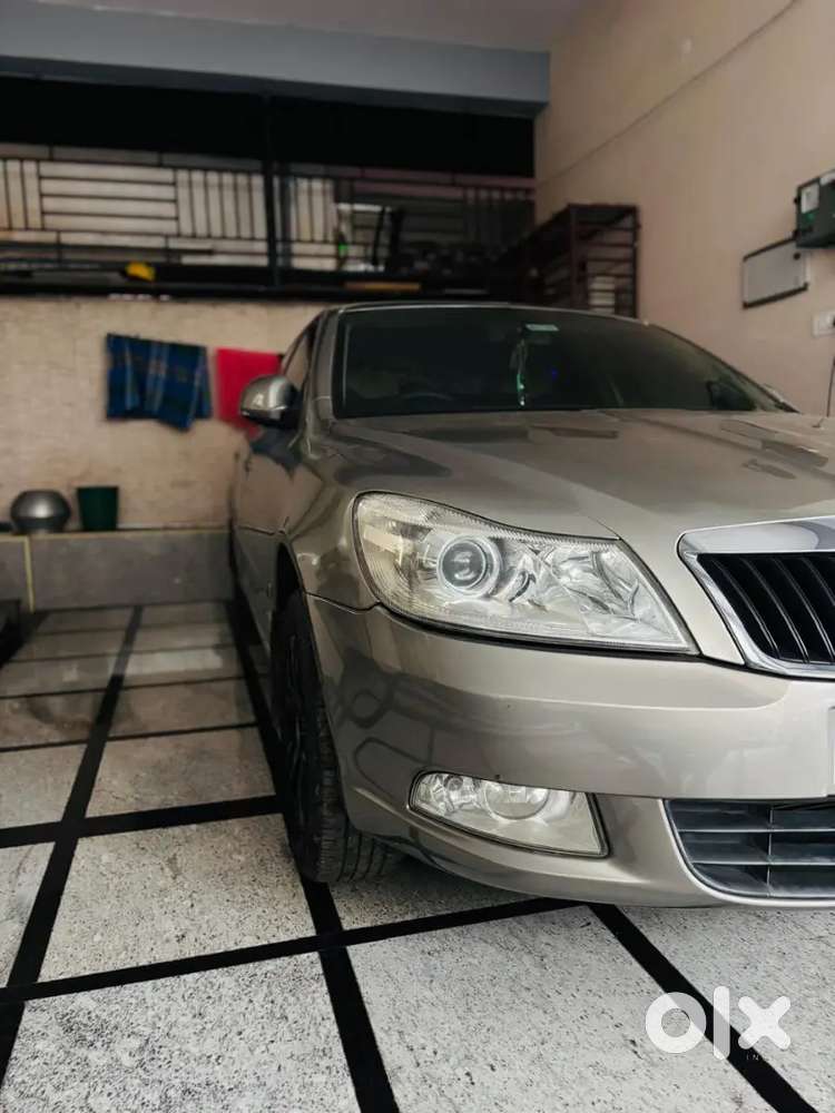 Skoda Laura 2013 Diesel 145000 Km Driven