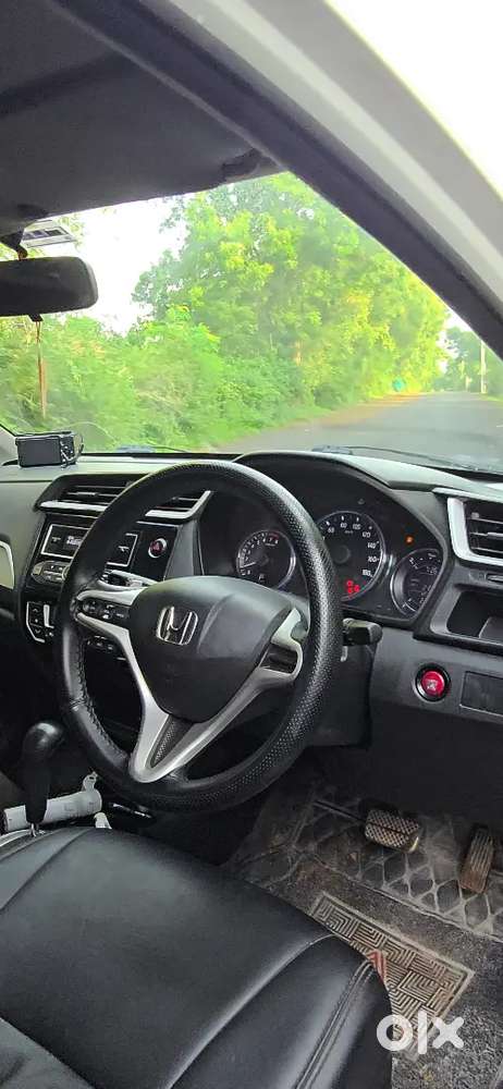 Honda Br-v 1.5 V 2016 Immaculate Condition