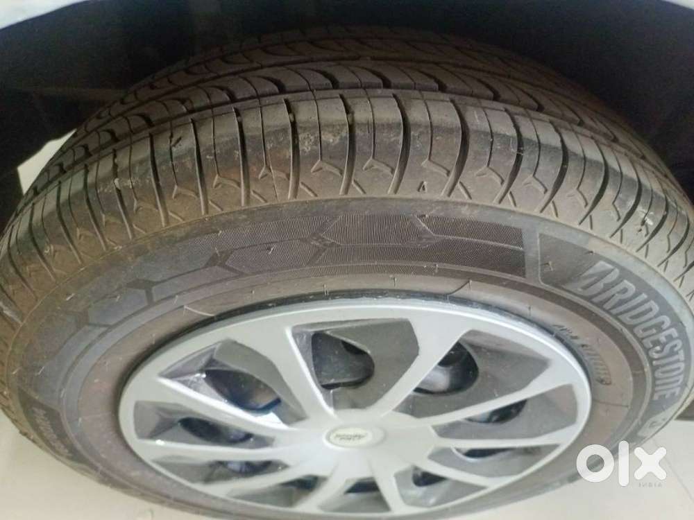 Maruti Suzuki Dzire 1.2 Vxi, 2022, Petrol