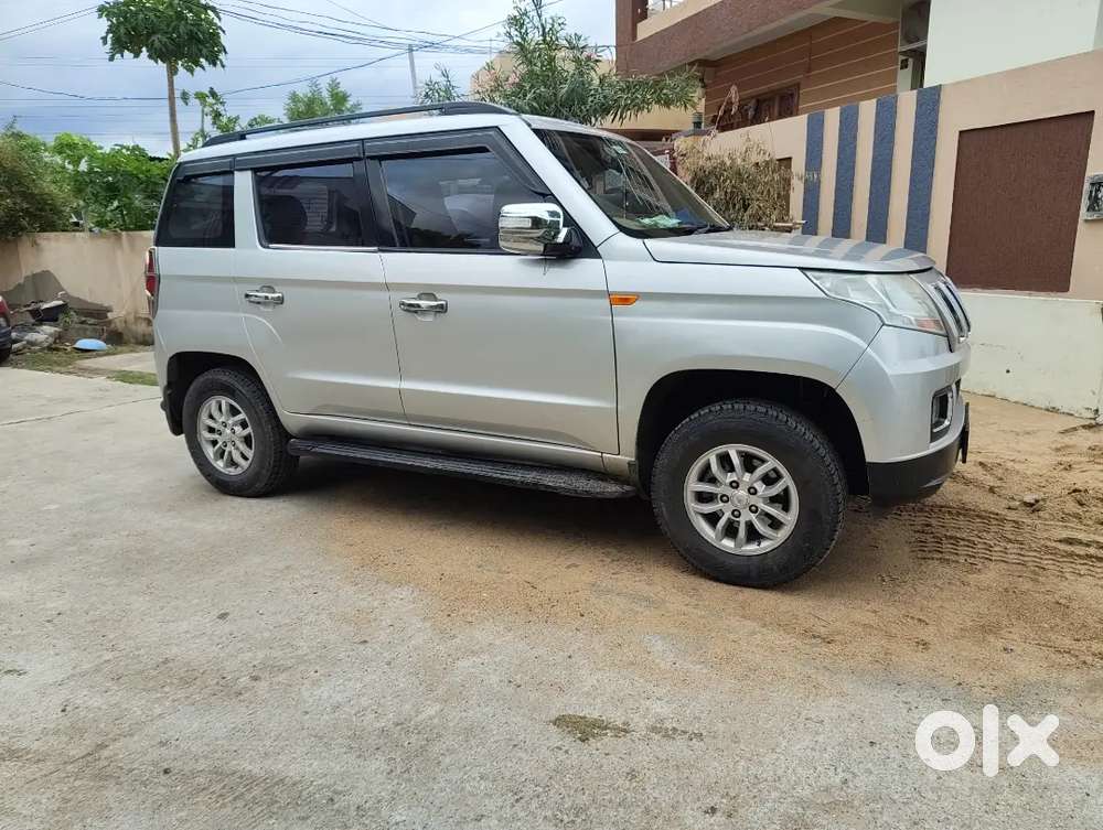 Mahindra Tuv 300 2017 T8
