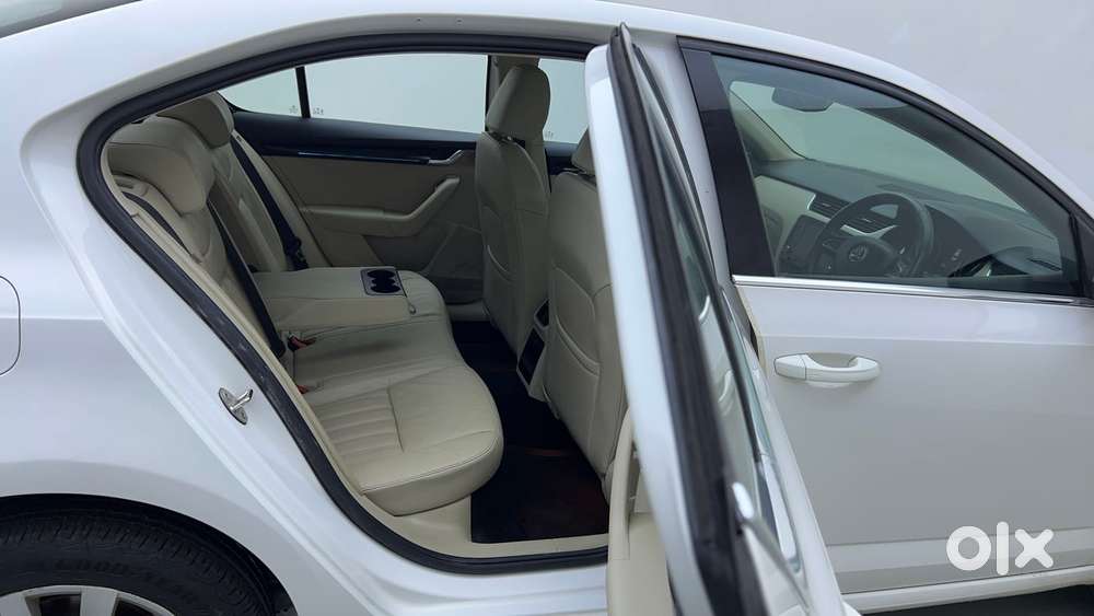 Skoda Octavia 2.0 L K Tsi At, 2018, Petrol