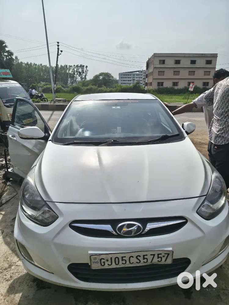 Hyundai Verna 1.6 Crdi 2011