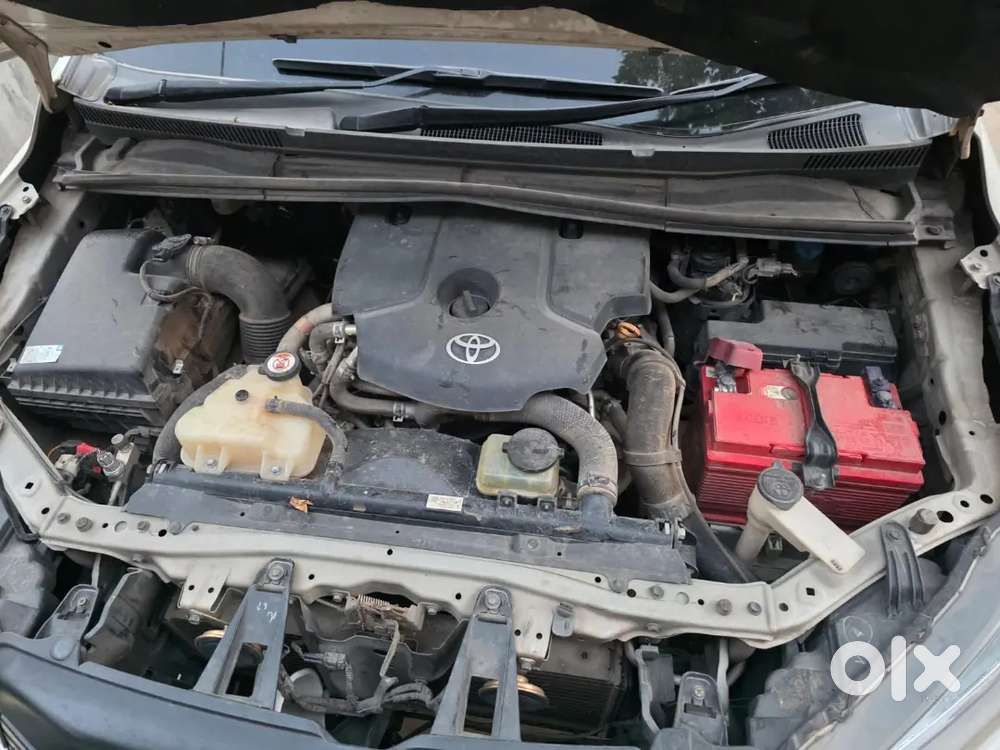 Toyota Innova Crysta 2024