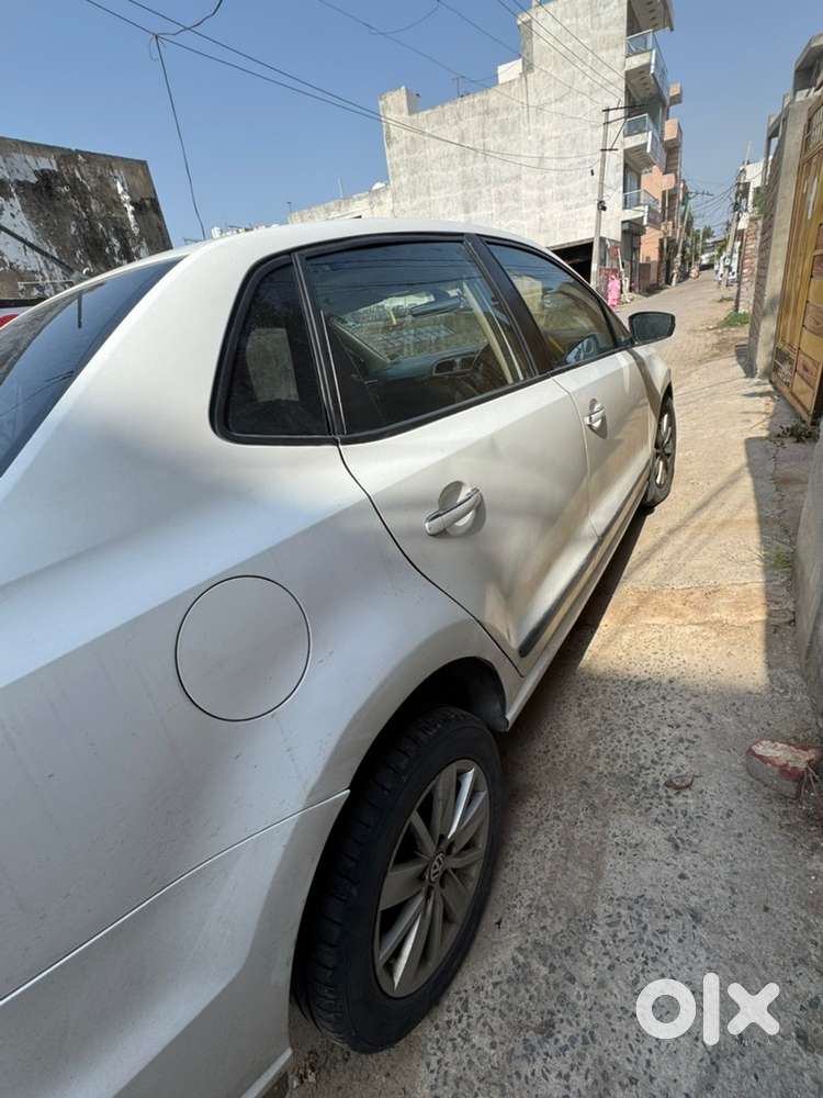 Volkswagen Ameo Petrol 2016
