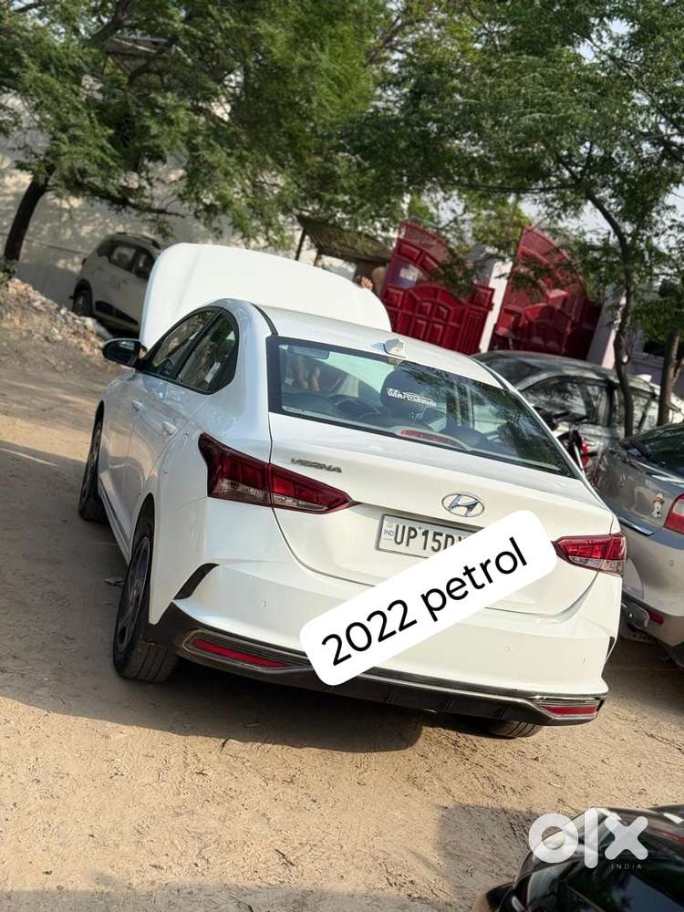 Hyundai Verna 1.5 Sx Petrol Mt, 2022, Petrol