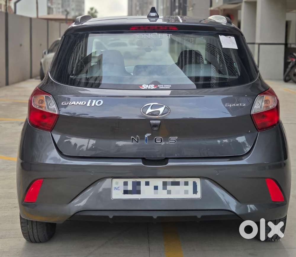 Hyundai Grand I10 Nios Sportz 1.2 At, 2022, Petrol