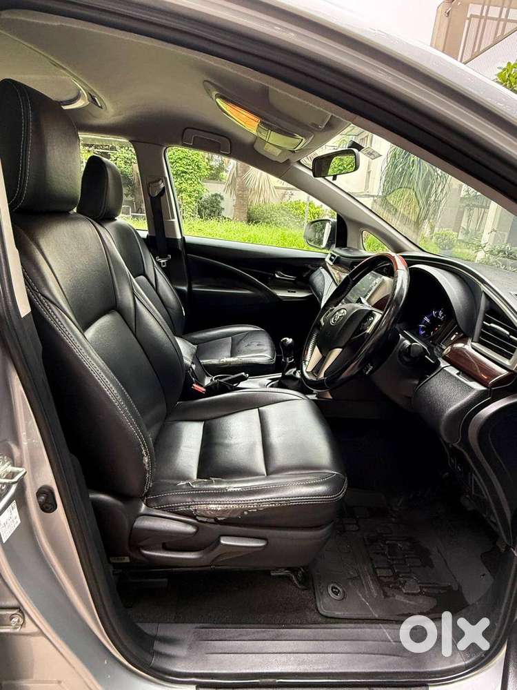 Toyota Innova Crysta, 2.4 Vx 8 Str, May-2021, Manual
