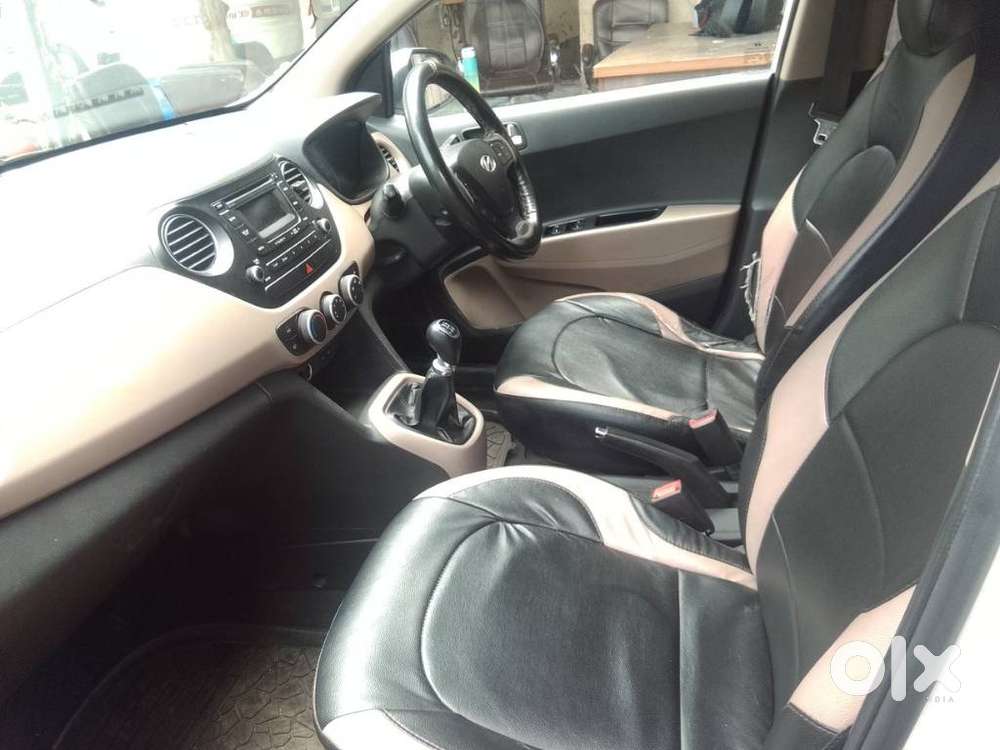 Hyundai Grand I10 Sportz, 2016, Petrol