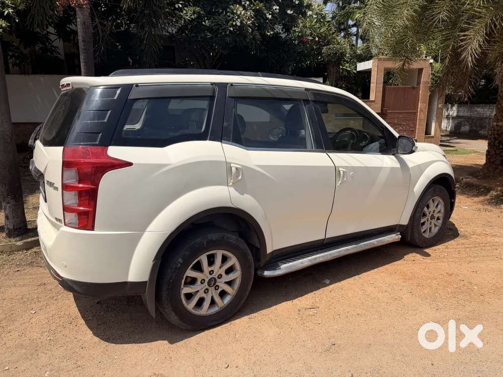 Mahindra Xuv500 At W10 Fwd, 2015, Diesel