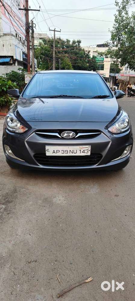 Hyundai Verna 1.6 Sx Vtvt (o), 2014, Petrol