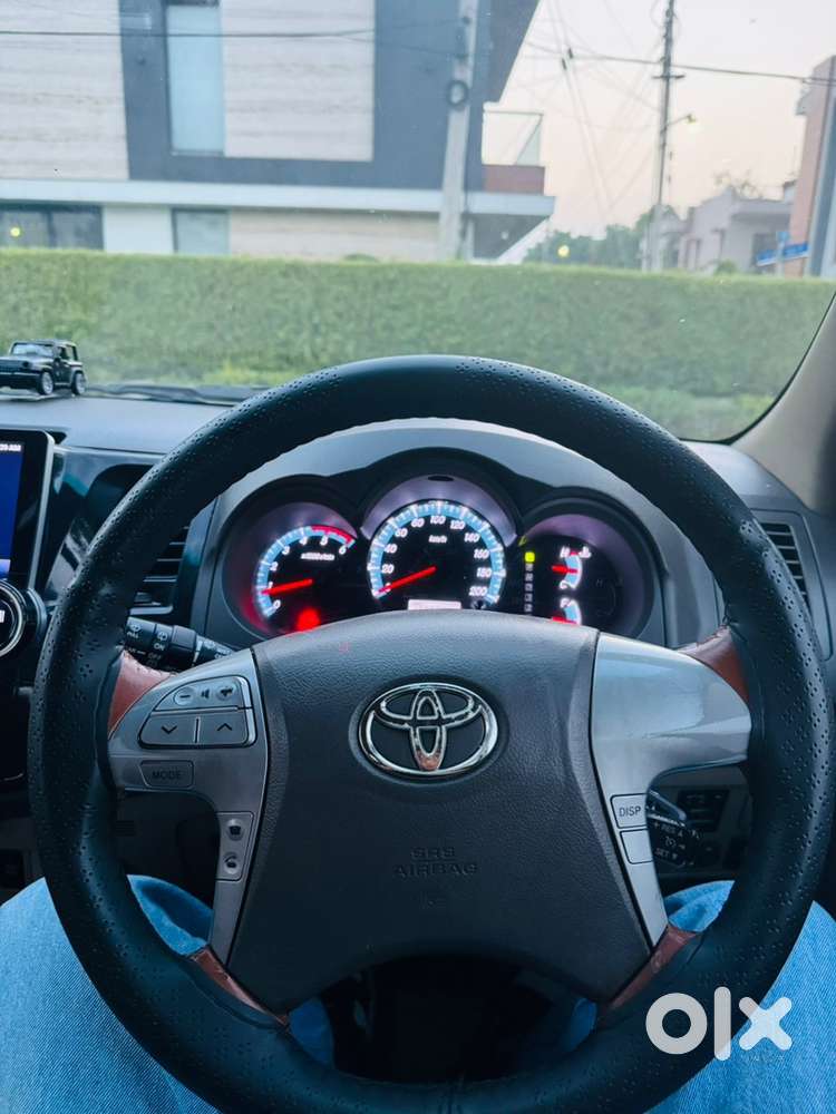 Toyota Fortuner Diesel 2012